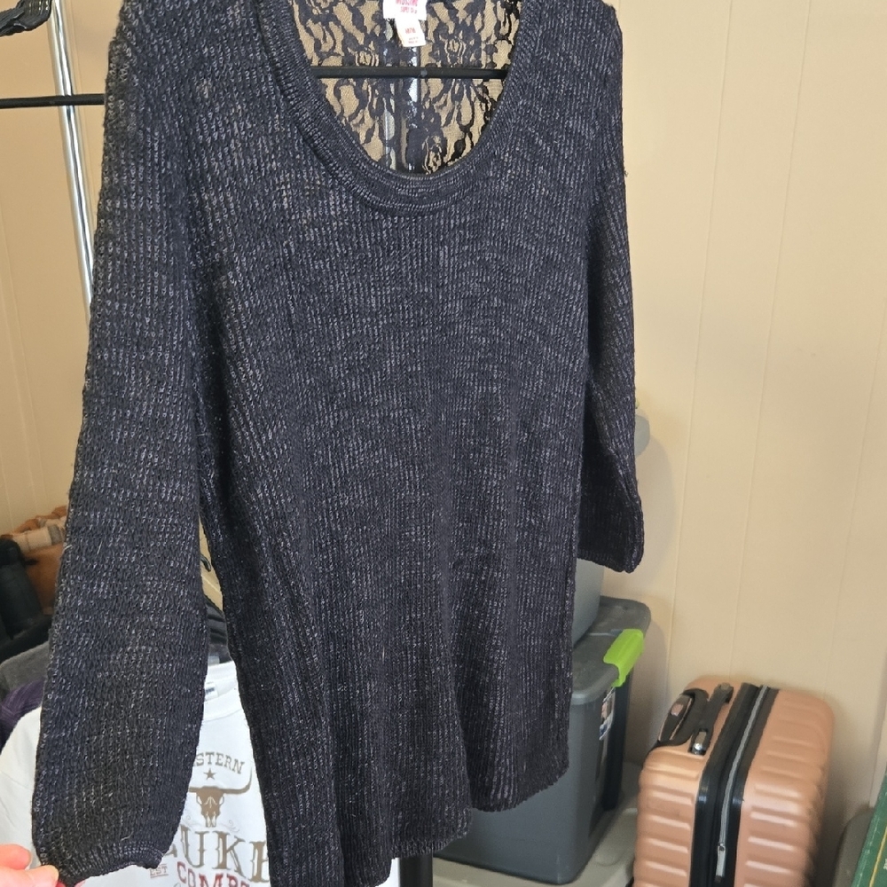 Mossimo Medium Sweater - Picture 3 of 3